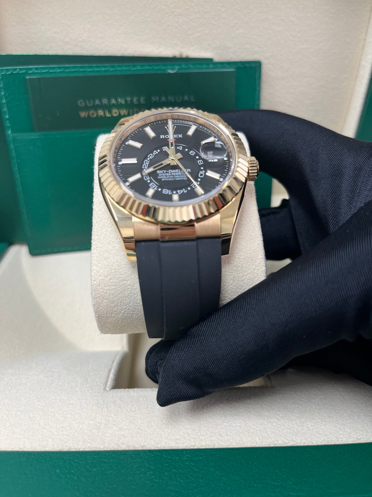 Rolex Sky-Dweller 42 mm yellow gold 336238-0002 - Image 10