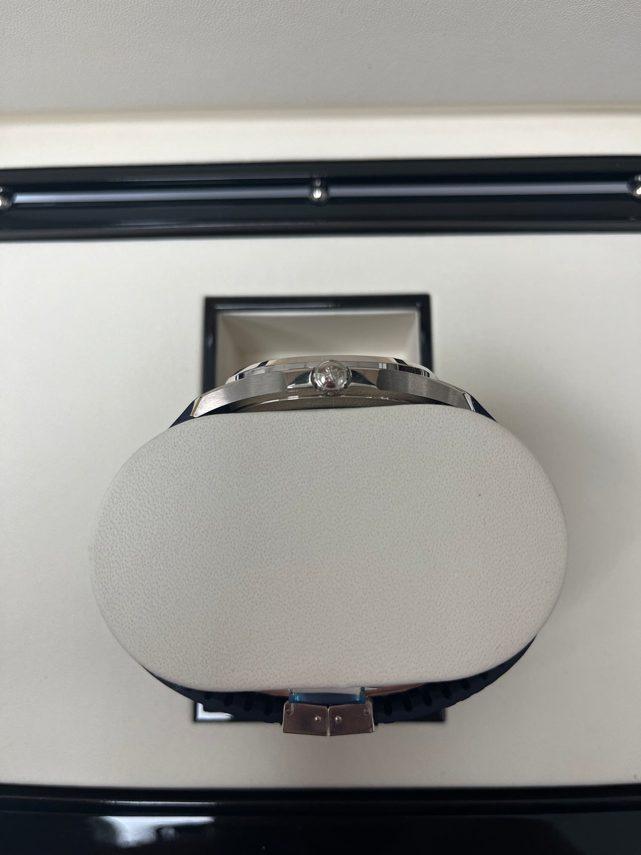 DATE. SWEEP SECONDS. White gold 5168G-001 - Image 3