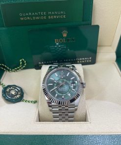 Alternative view of Rolex Sky-Dweller 42 mm Oystersteel and white gold 336934-0002