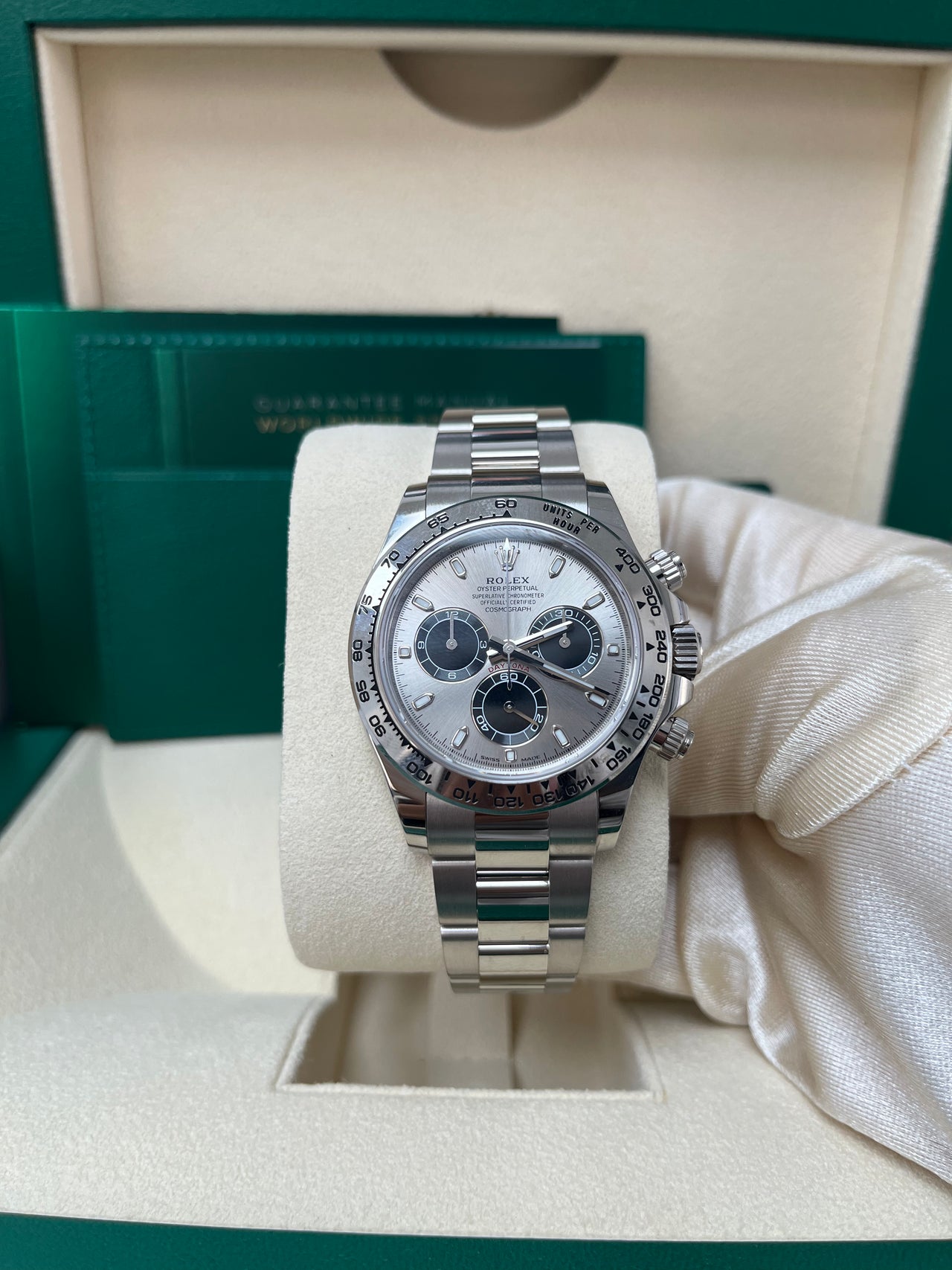 Rolex Daytona White Gold Cosmograph 40 Watch -Stainless Steel And Black Index Dial (Ref# 116509) - Image 2