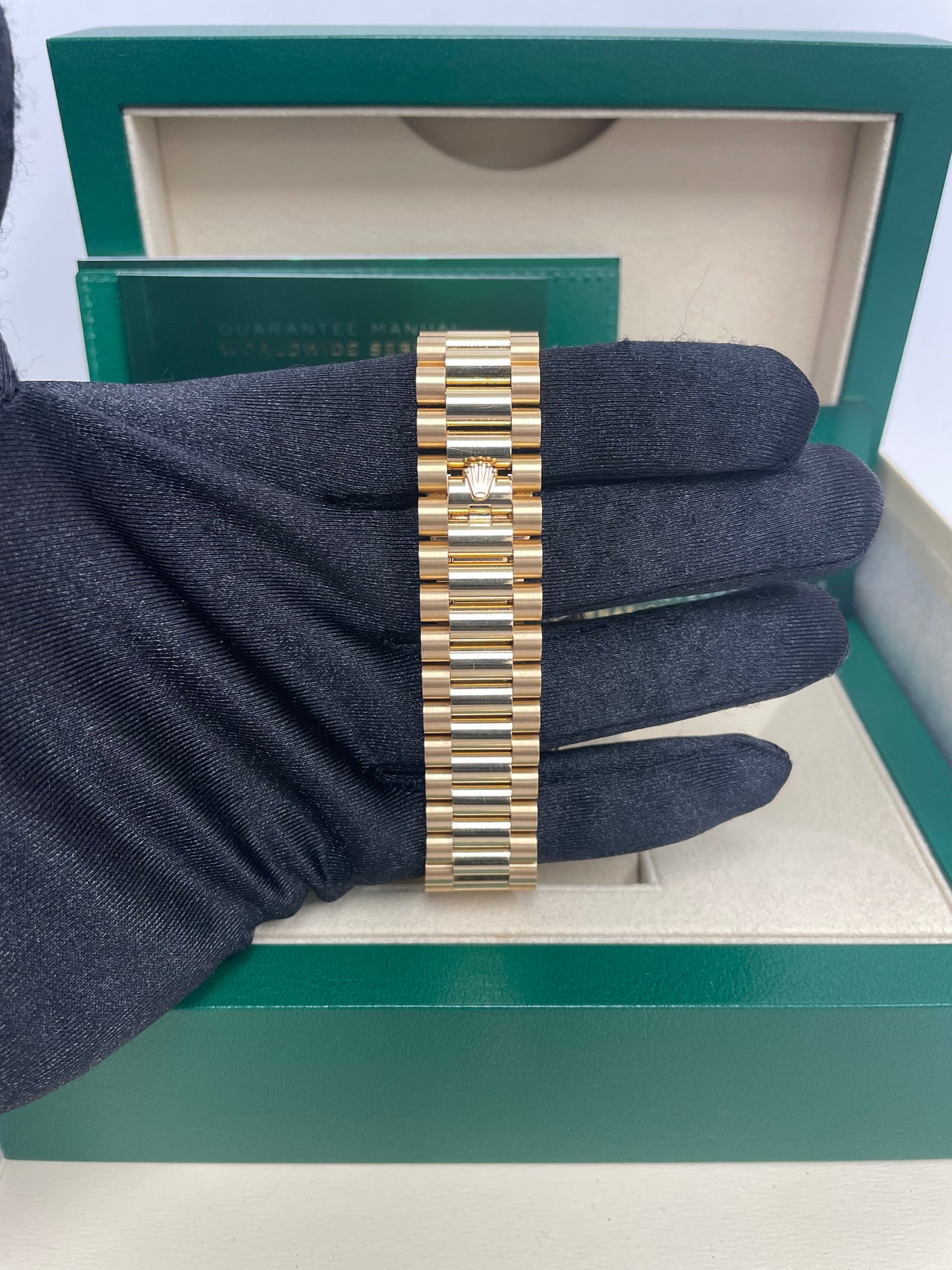 Rolex Day-Date 40 40 mm yellow gold and diamonds 228348rbr-0002 - Image 4