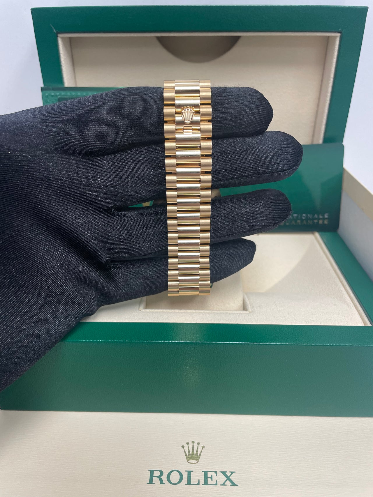Rolex Day-Date 40 40 mm yellow gold and diamonds 228348rbr-0001 - Image 4