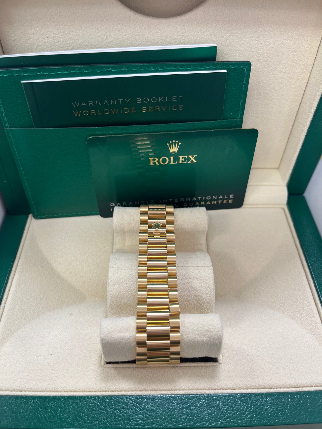 Rolex Day-Date 40 40 mm yellow gold 228238-0004 - Image 6