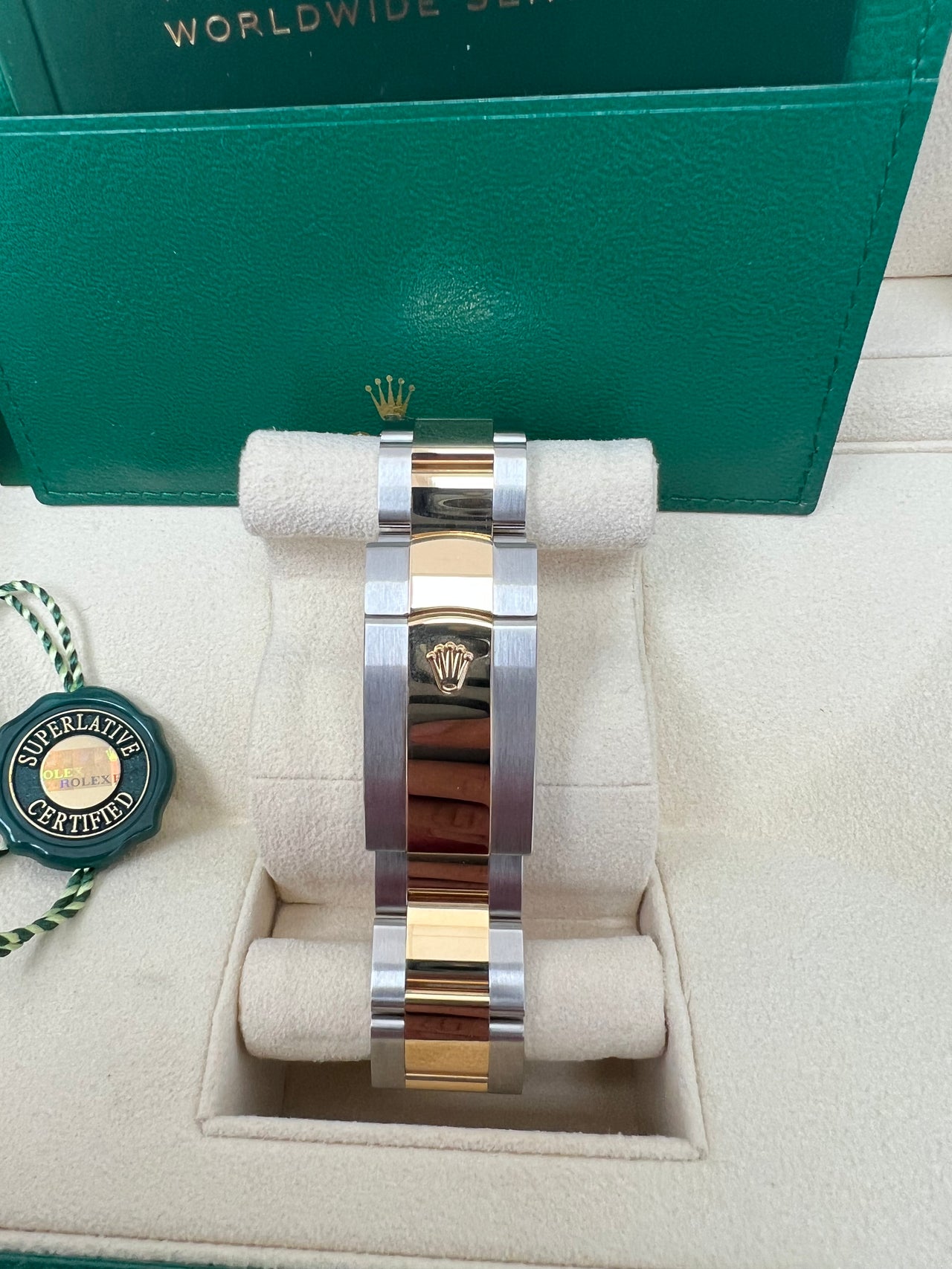 Rolex Sky-Dweller 42 mm Oystersteel and yellow gold 336933-0003 - Image 3