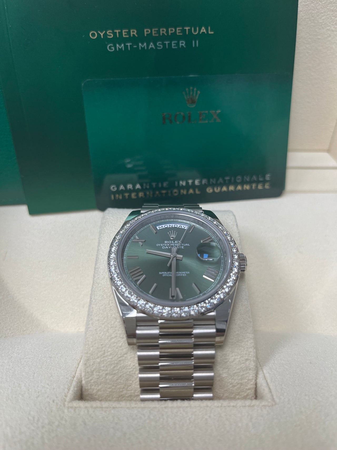 Rolex Day-Date 40 40 mm white gold and diamonds 228349rbr-0030 - Image 7