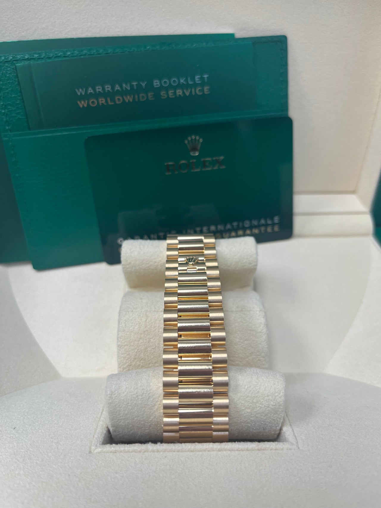 Rolex Day-Date 40 40 mm yellow gold 228238-0042 - Image 6