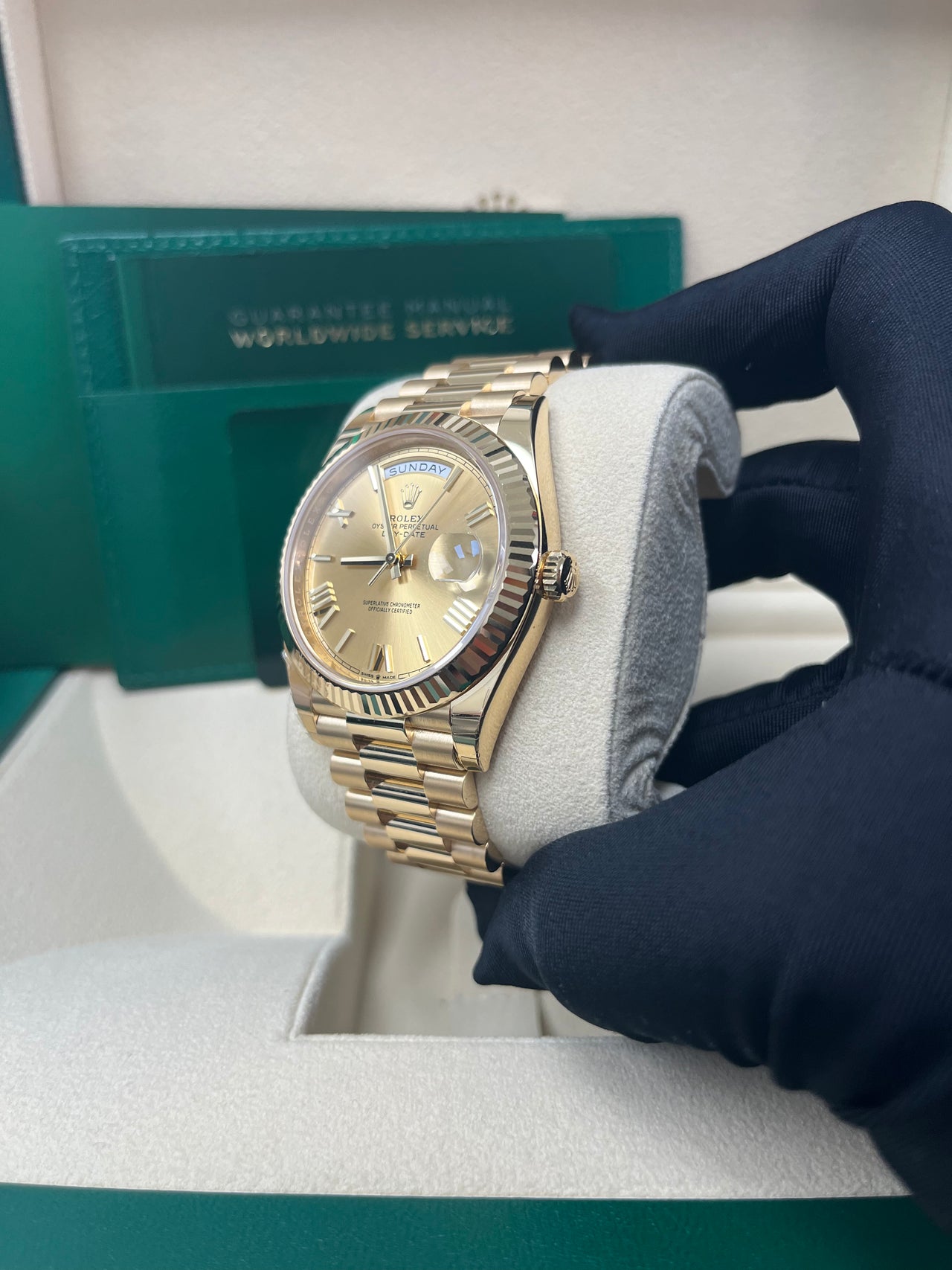 Rolex Day-Date 40 40 mm yellow gold 228238-0006 - Image 8
