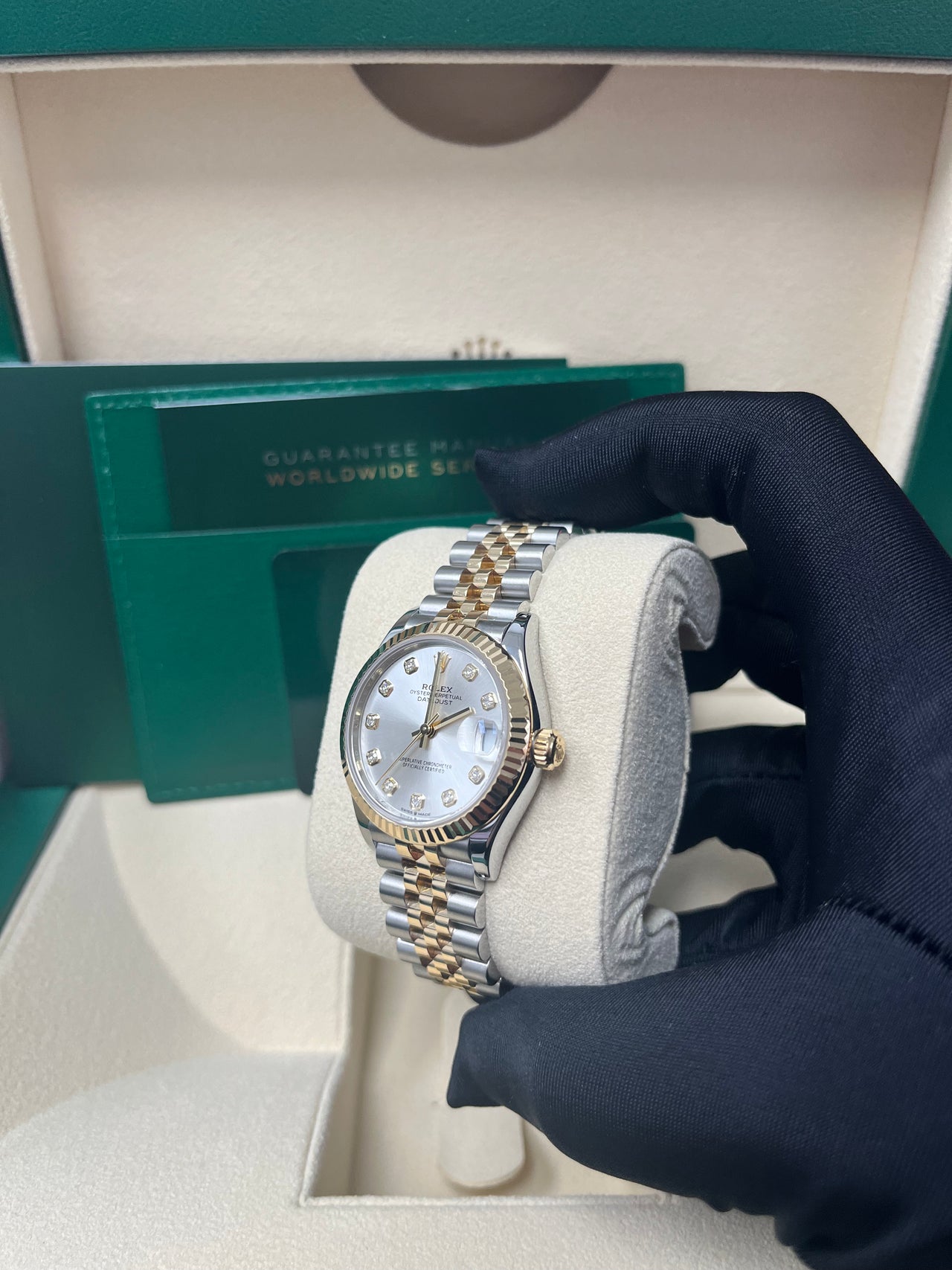 Rolex Datejust 31 Steel and Yellow Gold Datejust 31mm - Fluted Bezel - Silver Diamond Dial - Jubilee 278273 - Image 10