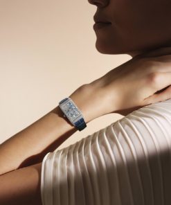 Alternative view of Reverso One Precious Flowers White Lilies