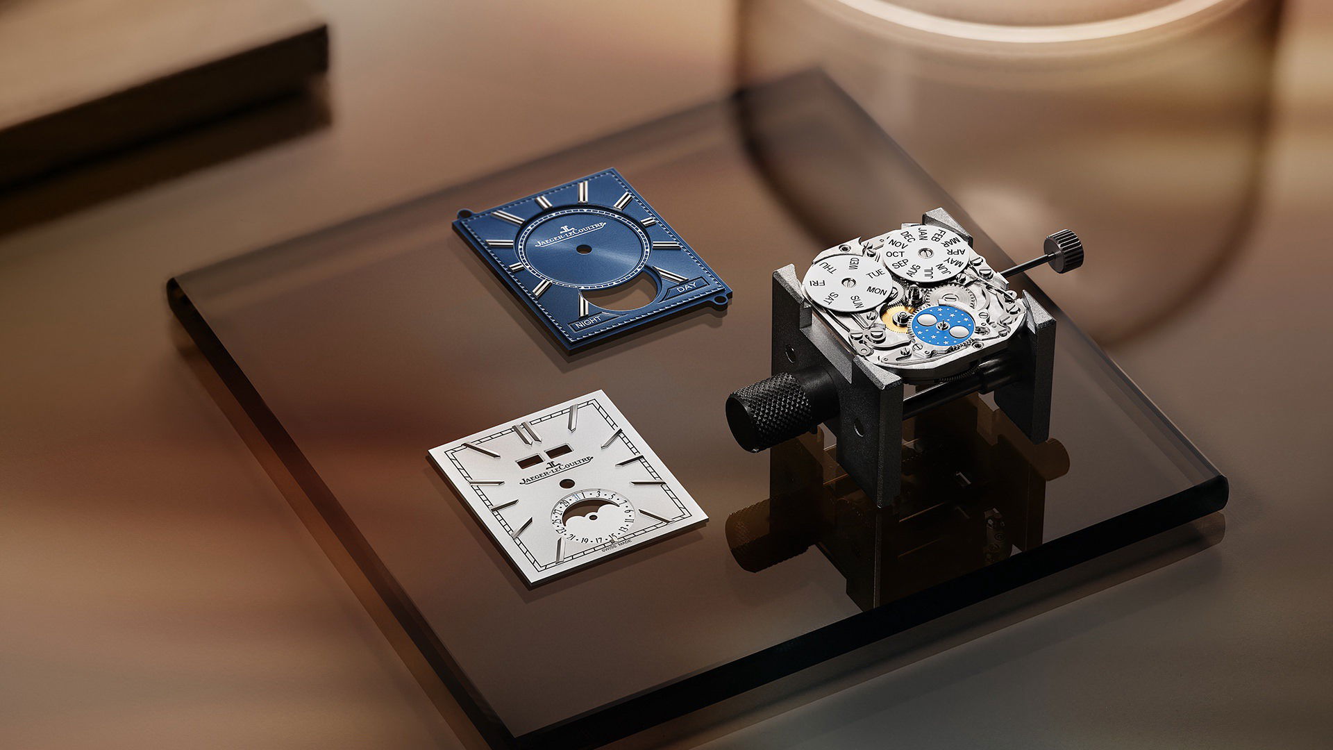 Reverso Tribute Duoface Calendar - Image 11