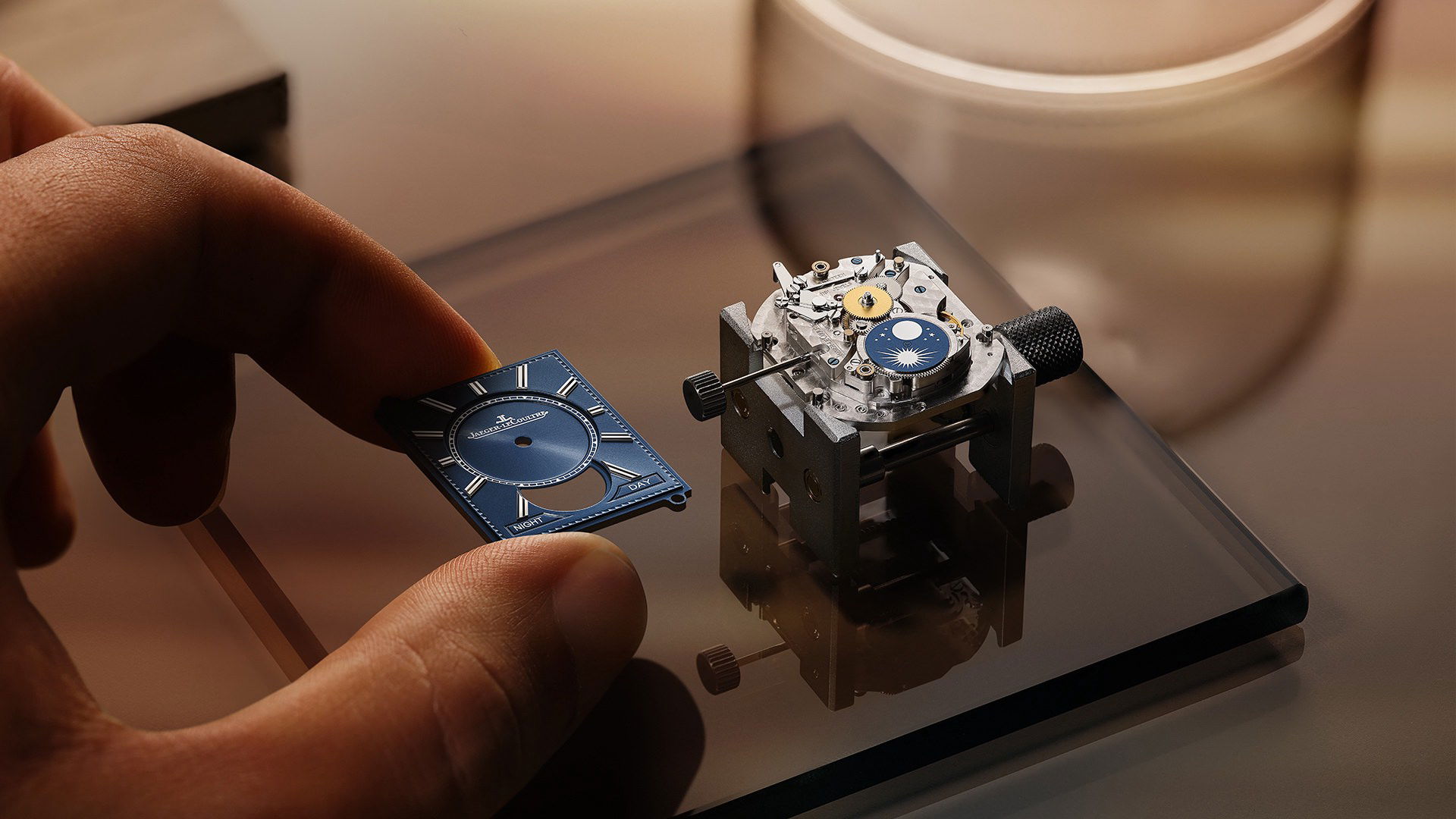 Reverso Tribute Duoface Calendar - Image 11