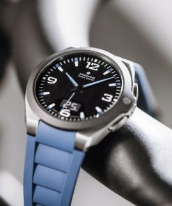 Alternative view of Spektrum Mega Solar