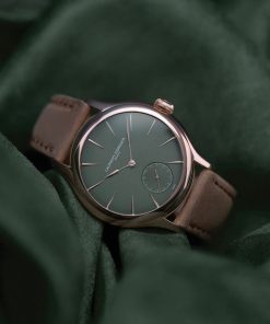 Alternative view of Classic Micro-Rotor Evergreen