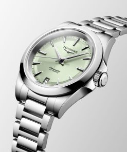 Alternative view of Conquest 34