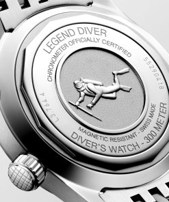 Alternative view of Legend Diver Terracota