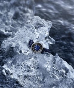 Alternative view of Legend Diver