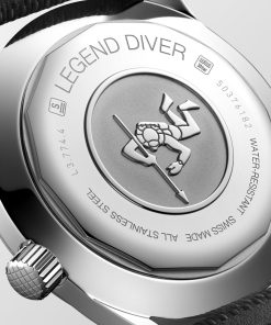 Alternative view of Legend Diver
