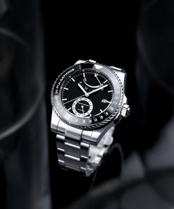 Alternative view of Pacer Black