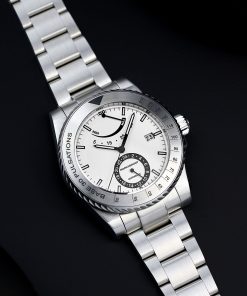 Alternative view of Pacer White