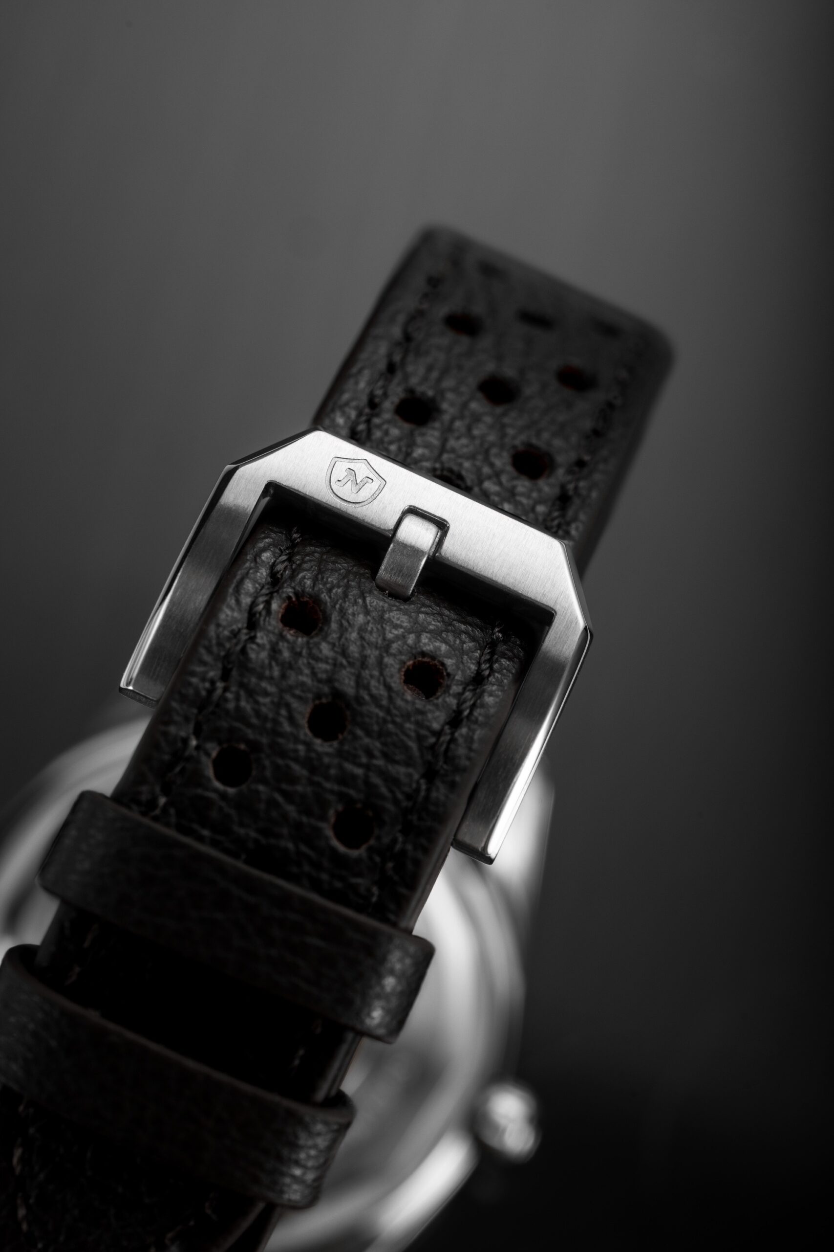 Antarctic 35 Black & Gold - Image 5