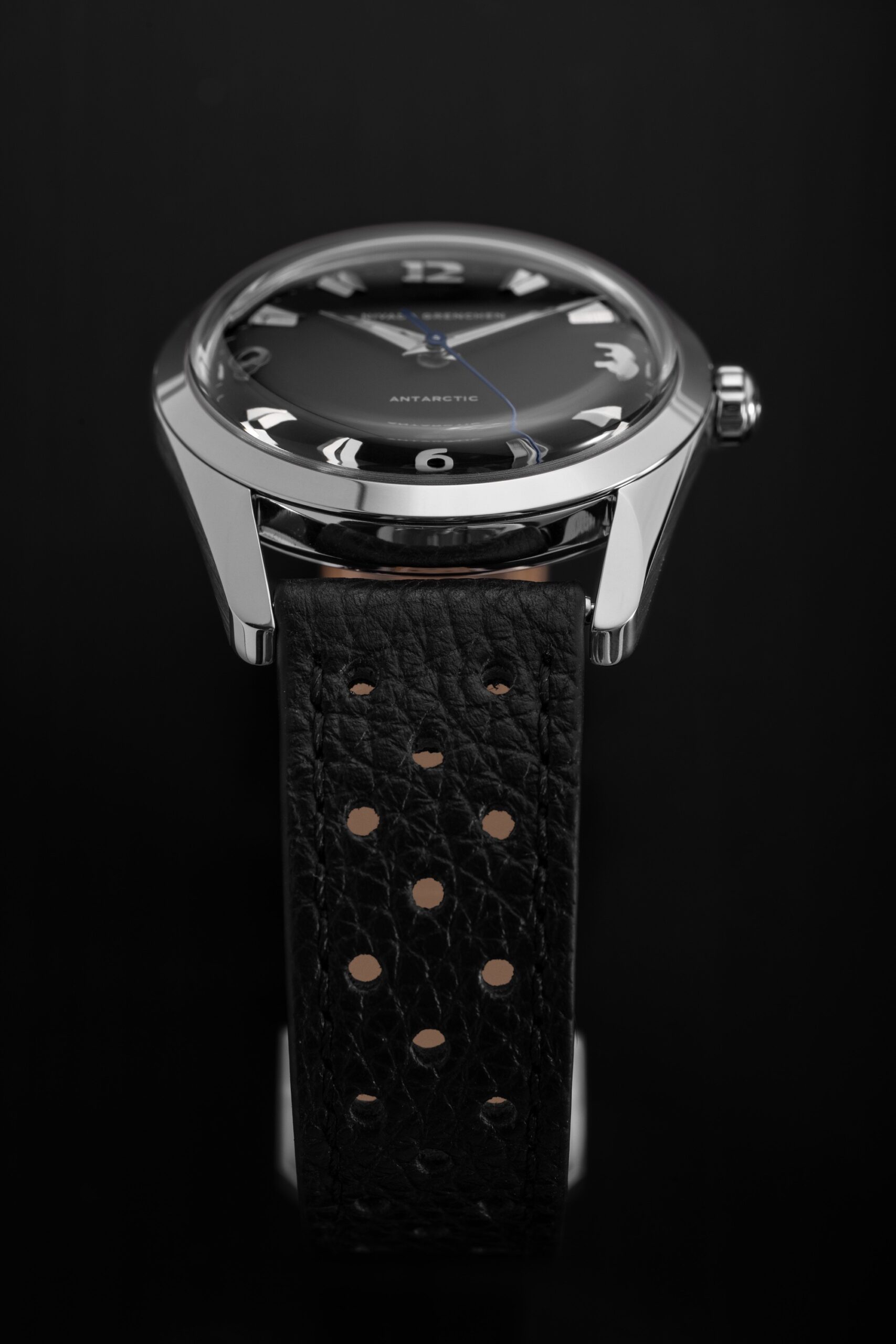 Antarctic 35 Black & Gold - Image 7