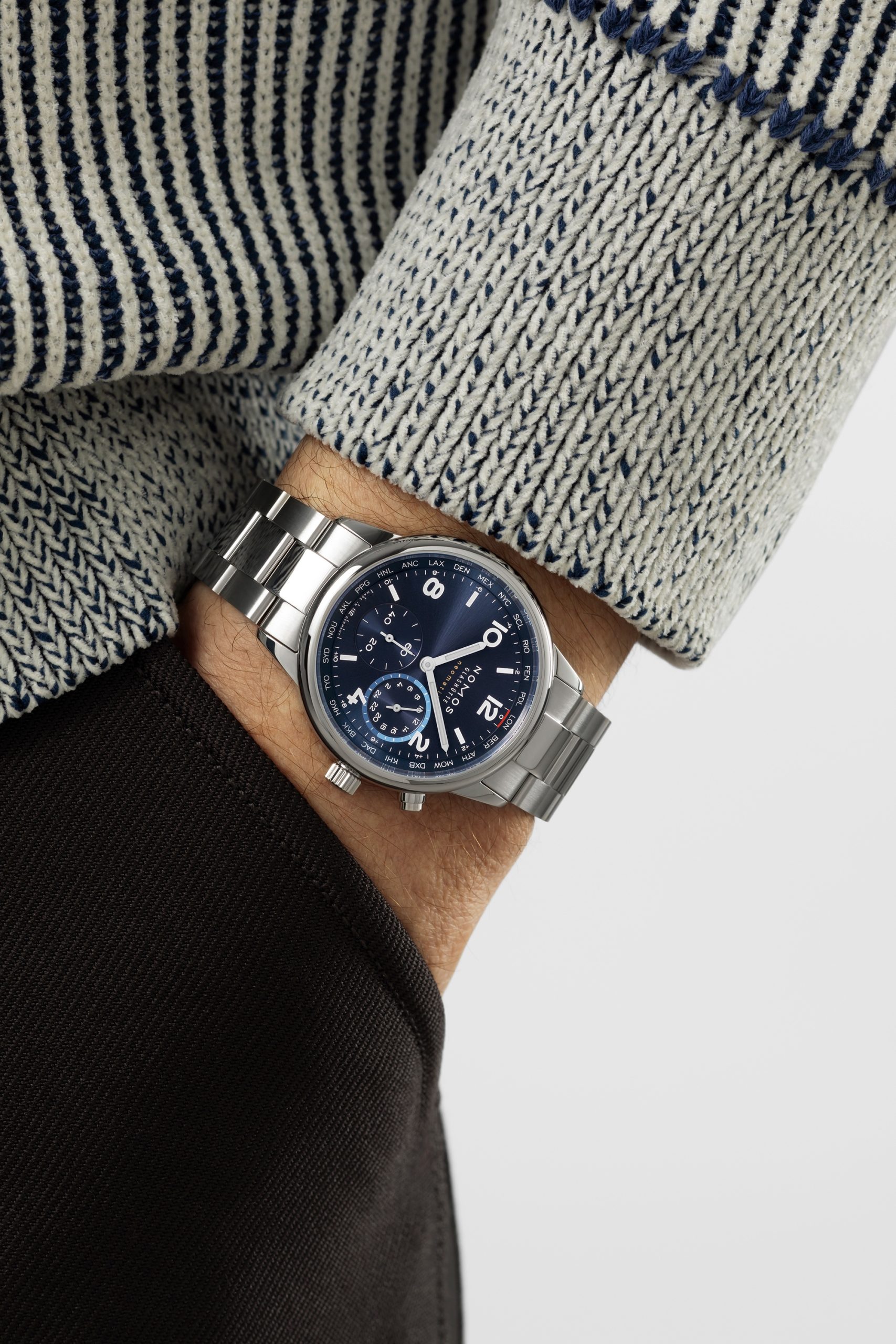 Club Sport neomatik Worldtimer blue - Image 2