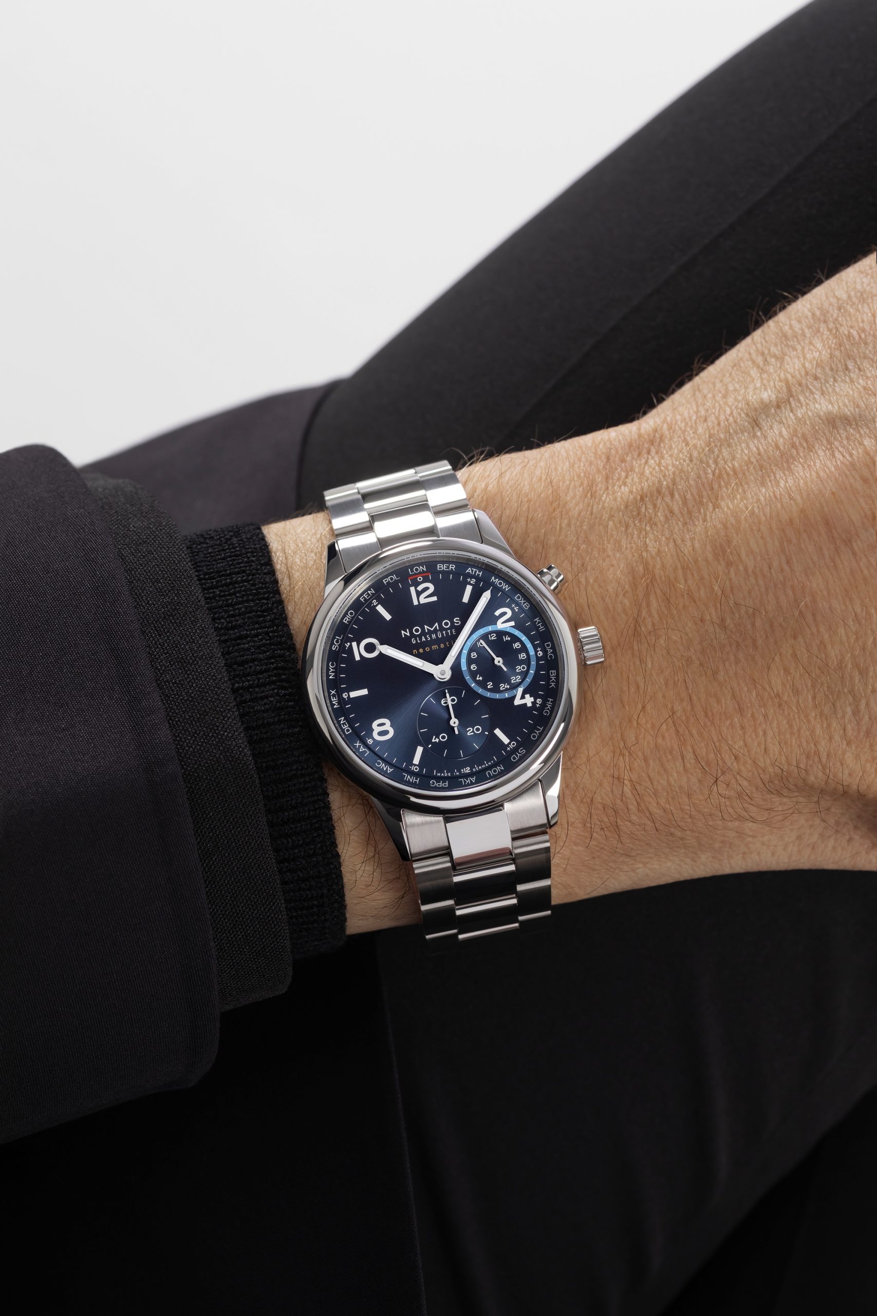 Club Sport neomatik Worldtimer blue - Image 8