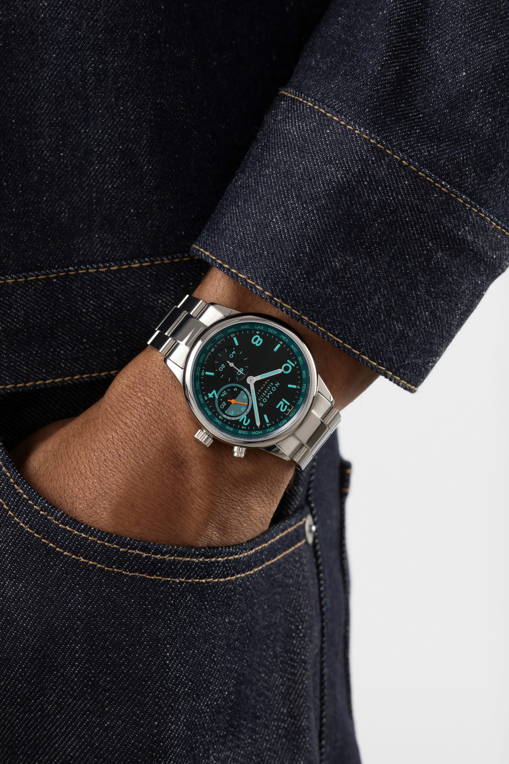 Club Sport neomatik Worldtimer Trace - Image 2