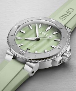 Alternative view of Aquis Date 36.5