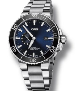 Aquis Small Second, Date