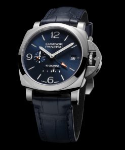 Alternative view of Luminor Dieci Giorni GMT