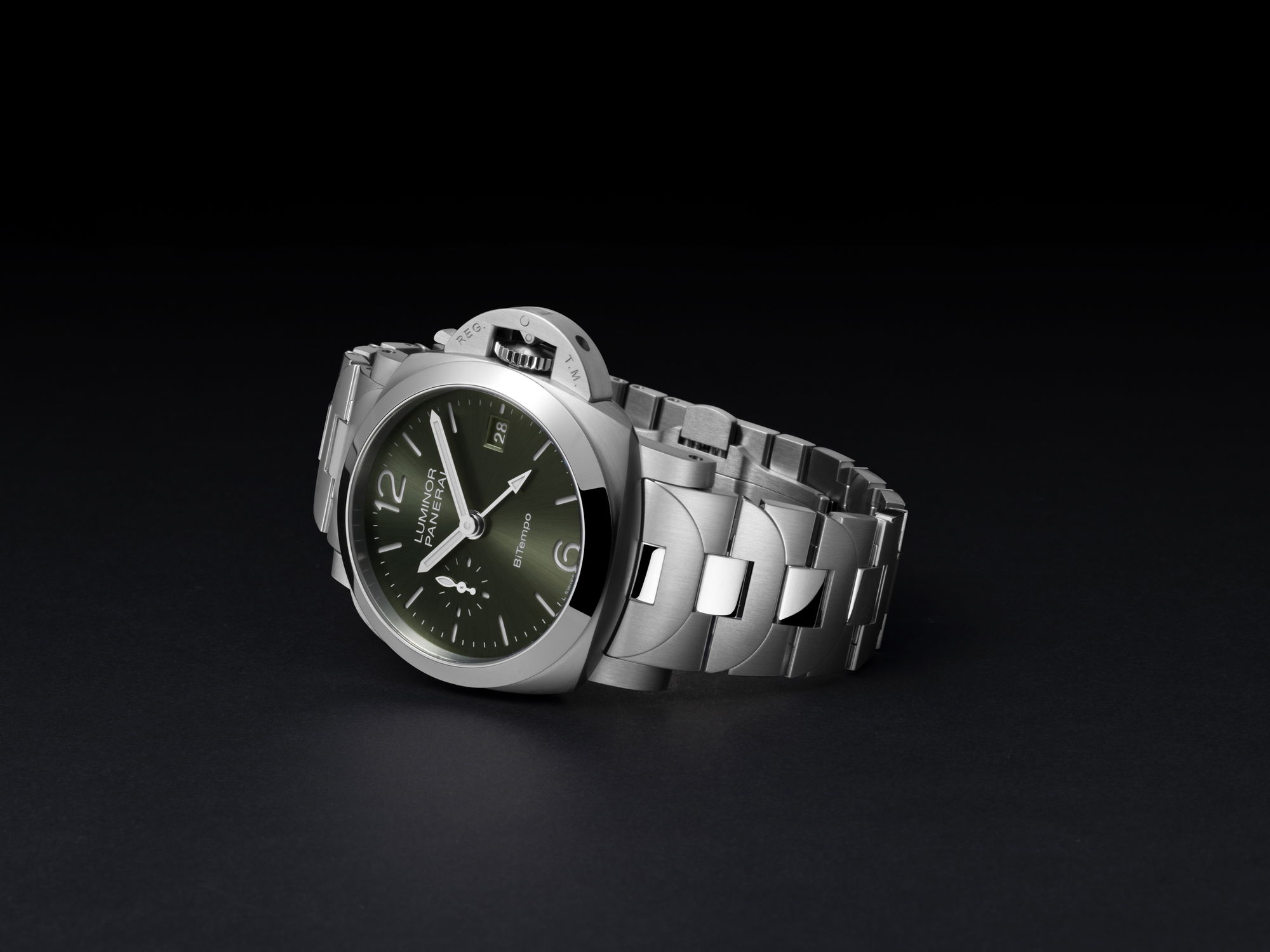 Luminor Quaranta BiTempo Metal Bracelet - Image 7