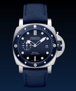 Alternative view of Submersible QuarantaQuattro eSteel Blu Profondo