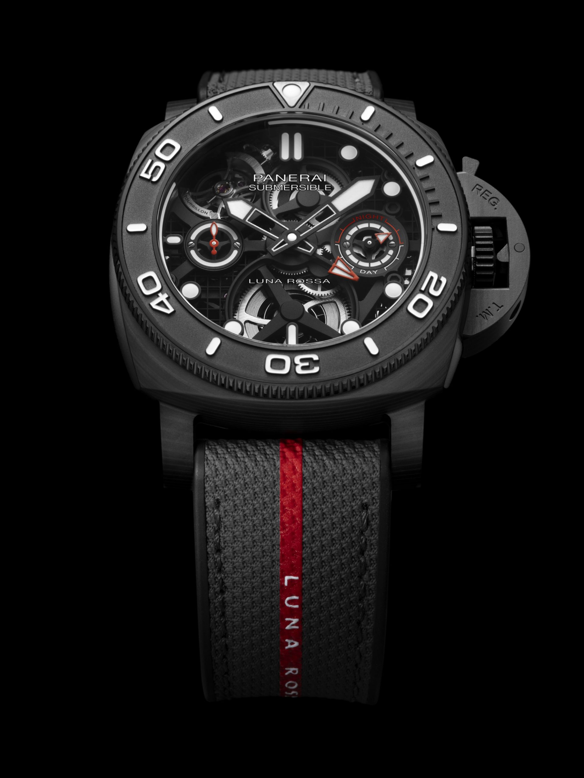 Submersible Tourbillon GMT Luna Rossa Experience Edition - Image 2