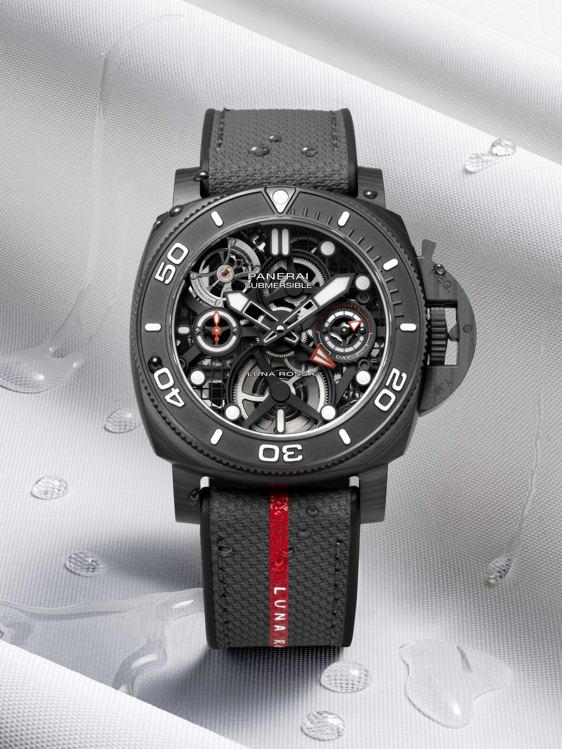 Submersible Tourbillon GMT Luna Rossa Experience Edition - Image 6