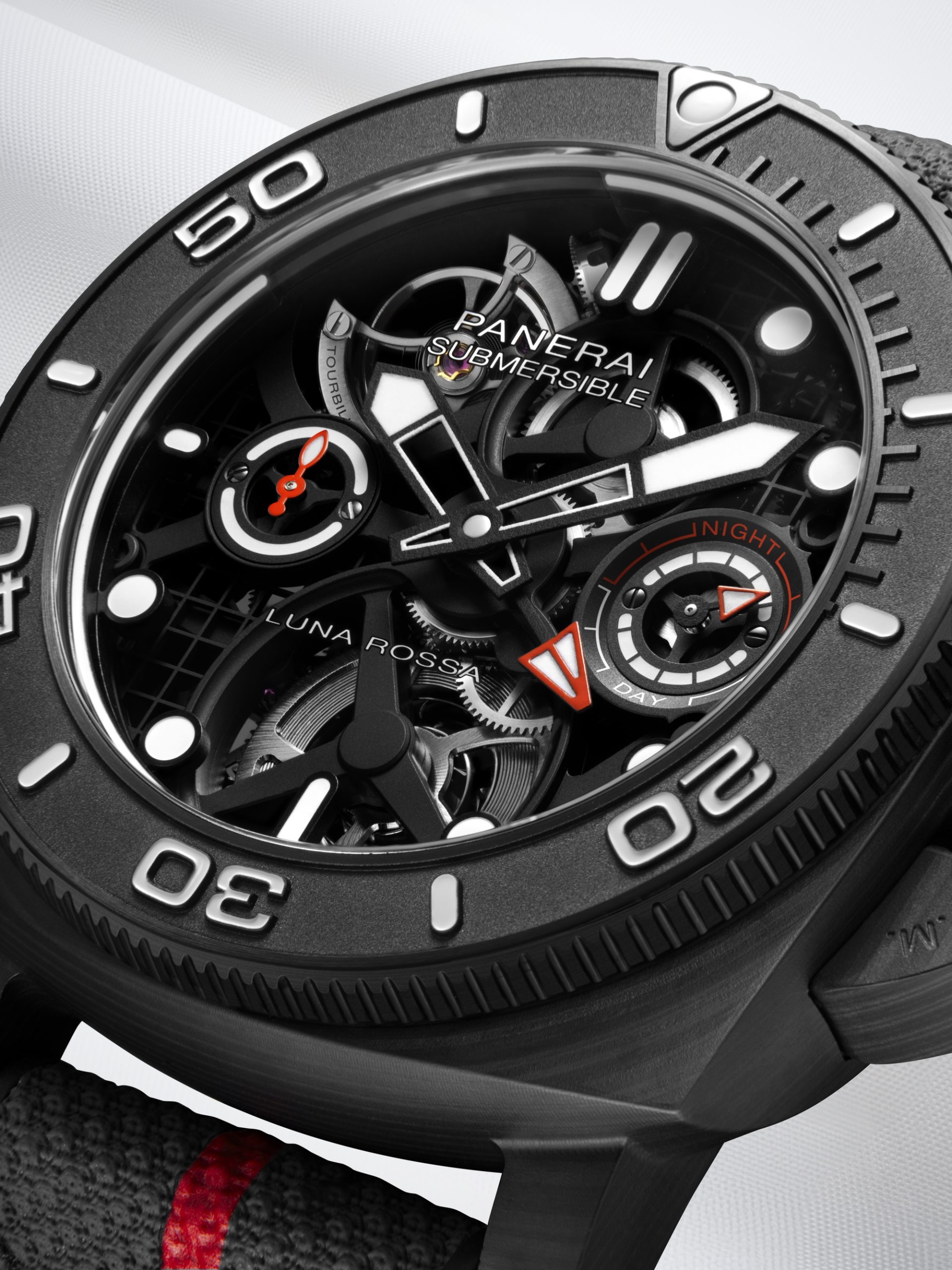 Submersible Tourbillon GMT Luna Rossa Experience Edition - Image 7