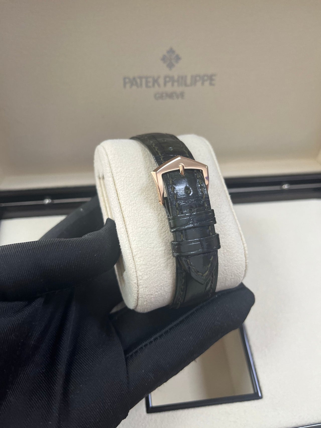 ANNUAL CALENDAR. MOON PHASES. Rose gold 5205R-011 - Image 11