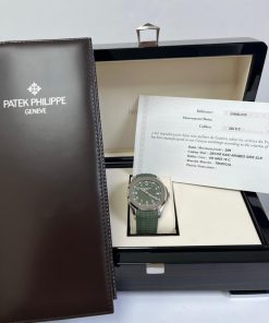 Alternative view of DATE. SWEEP SECONDS. White gold 5168G-010