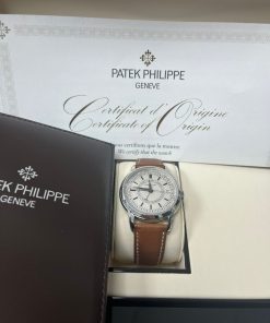 Alternative view of Patek Philippe Calatrava 5212A-001 Calatrava Weekly Calendar Automatic Silvery Opaline Dial Steel