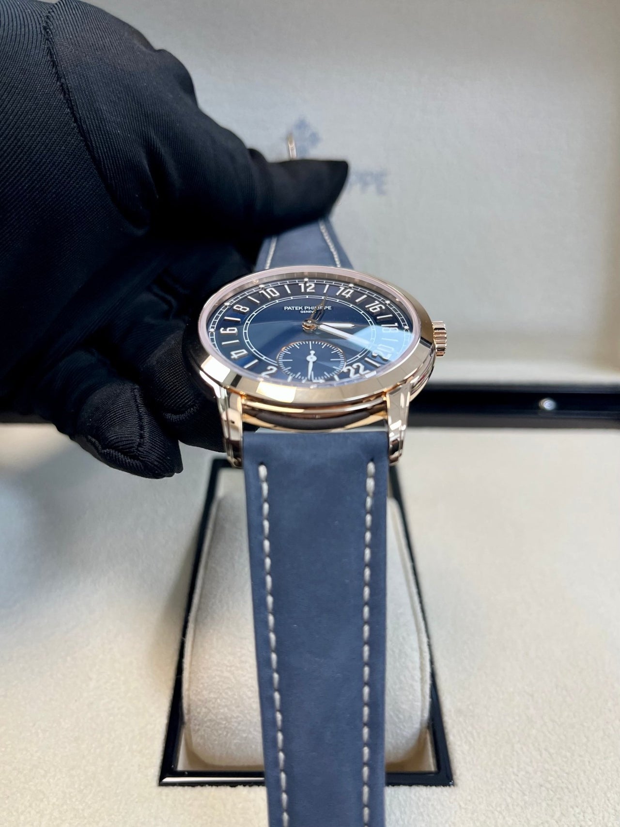 24-HOUR DISPLAY. TRAVEL TIME. Rose gold 5224R-001 - Image 12