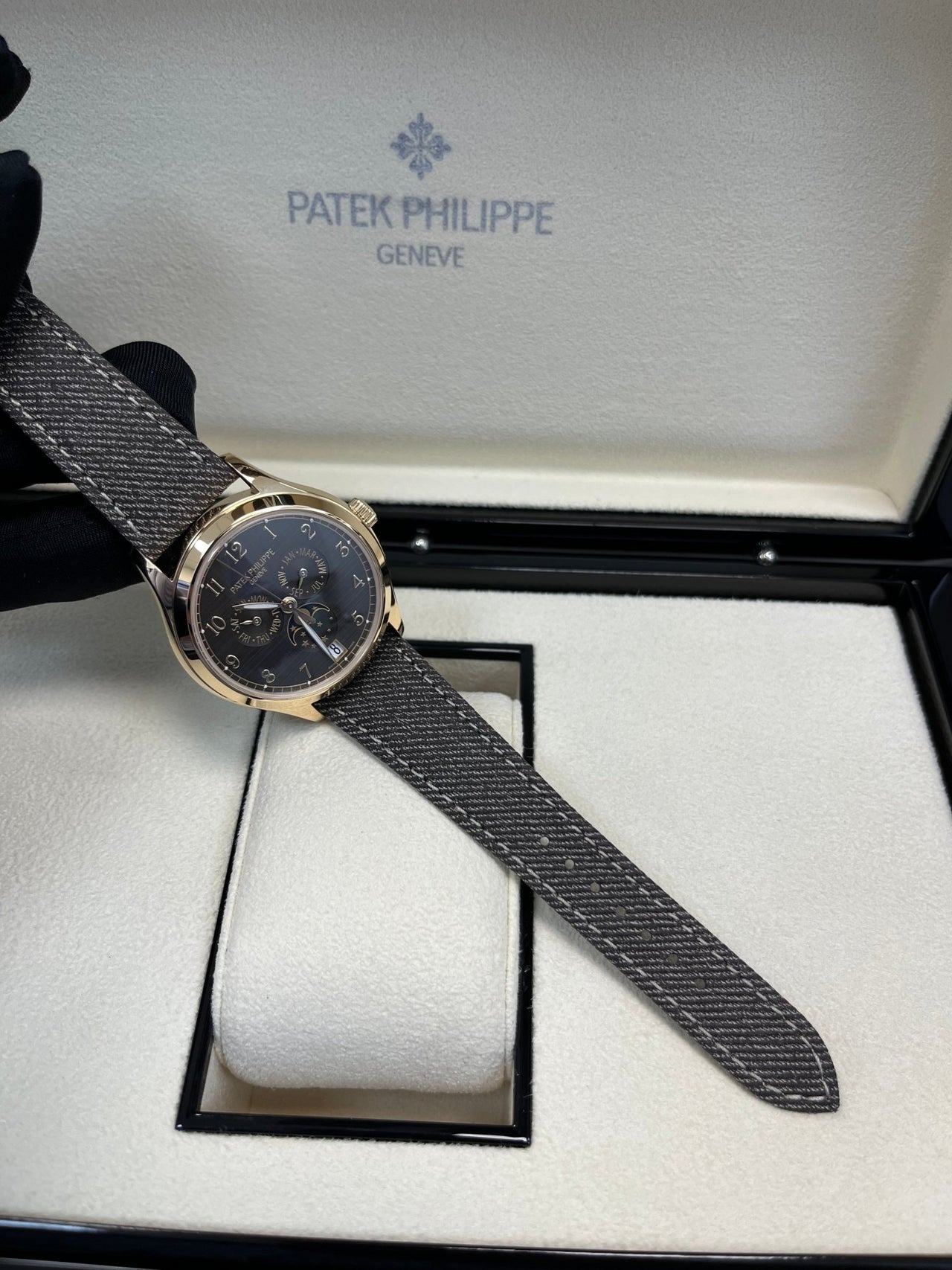 ANNUAL CALENDAR. MOON PHASES. Rose gold 4946R-001 - Image 15