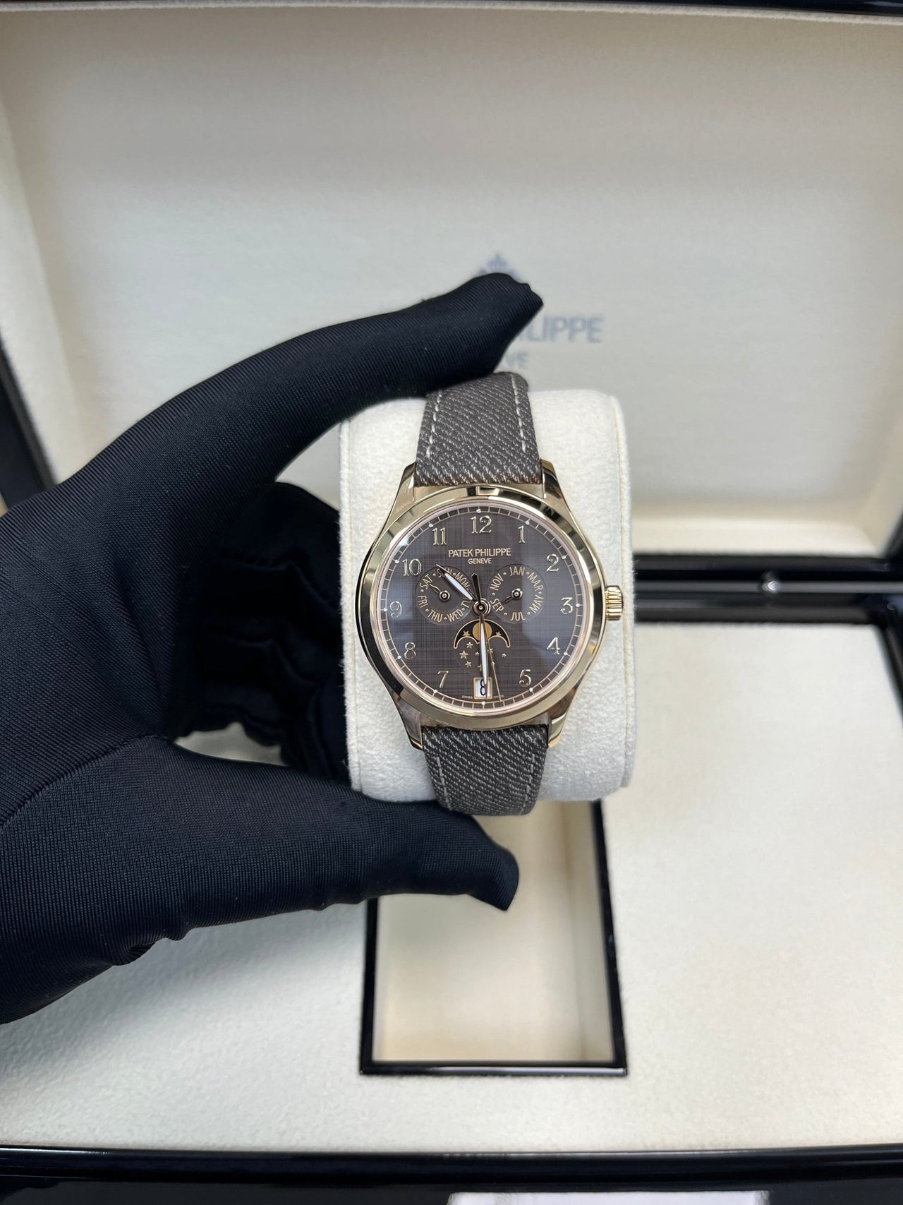 ANNUAL CALENDAR. MOON PHASES. Rose gold 4946R-001 - Image 6