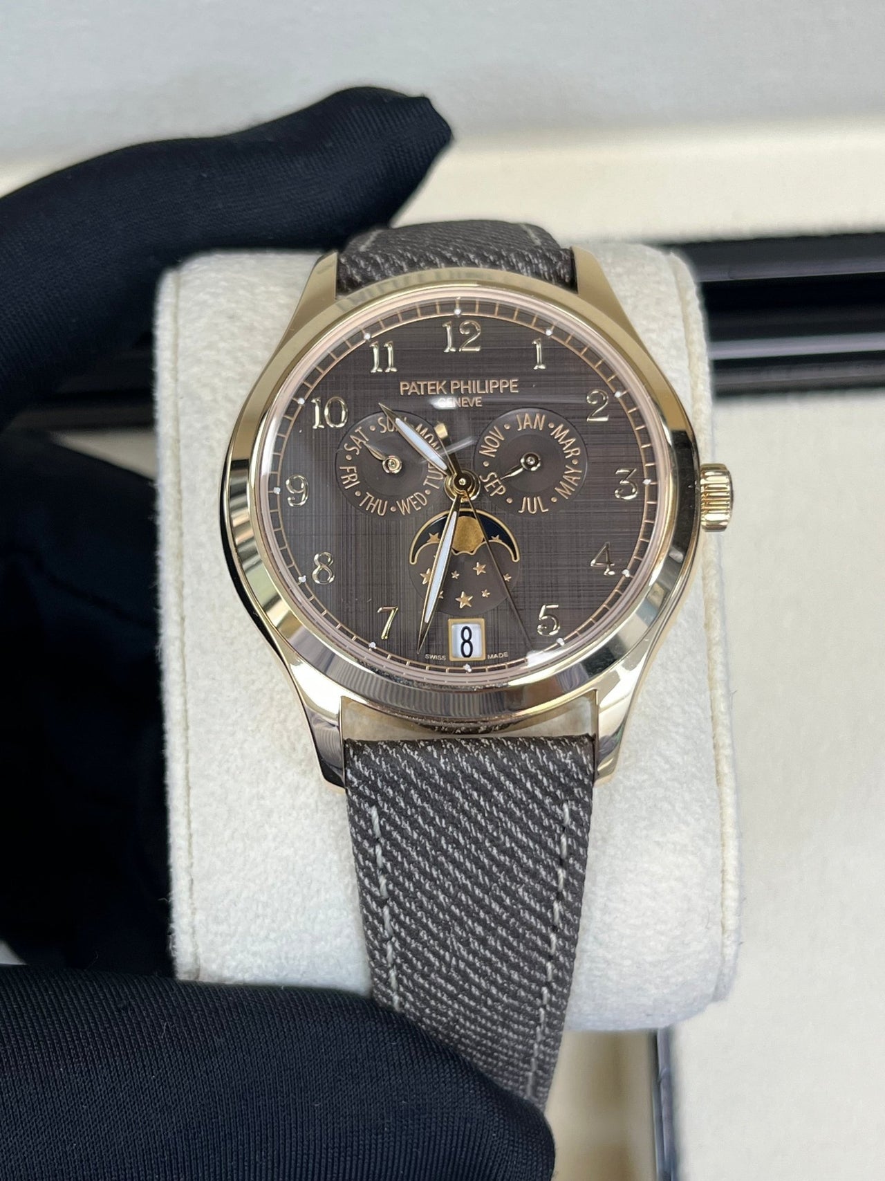 ANNUAL CALENDAR. MOON PHASES. Rose gold 4946R-001 - Image 19