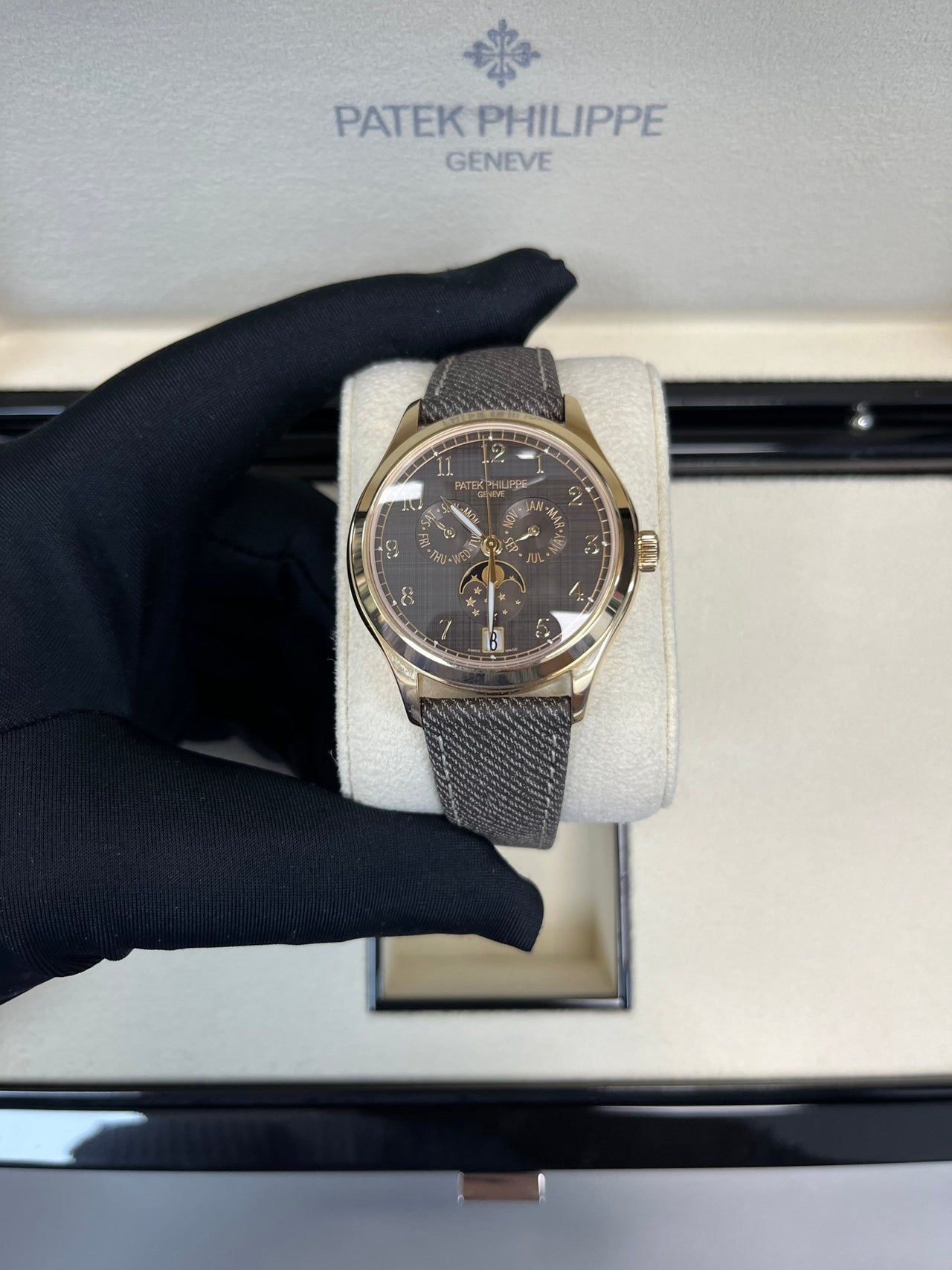 ANNUAL CALENDAR. MOON PHASES. Rose gold 4946R-001 - Image 10