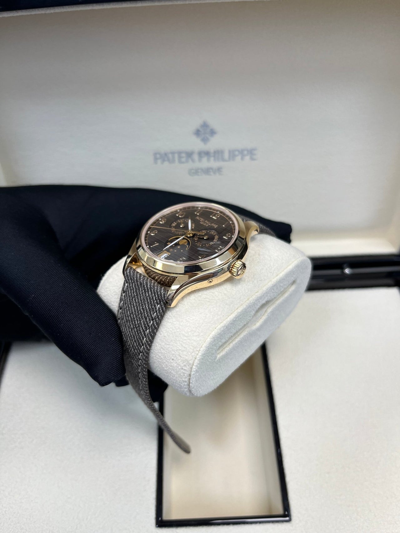 ANNUAL CALENDAR. MOON PHASES. Rose gold 4946R-001 - Image 13