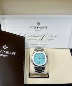 Alternative view of Patek Philippe Nautilus "Tiffany & Co." Blue Dial 5711/1A-018