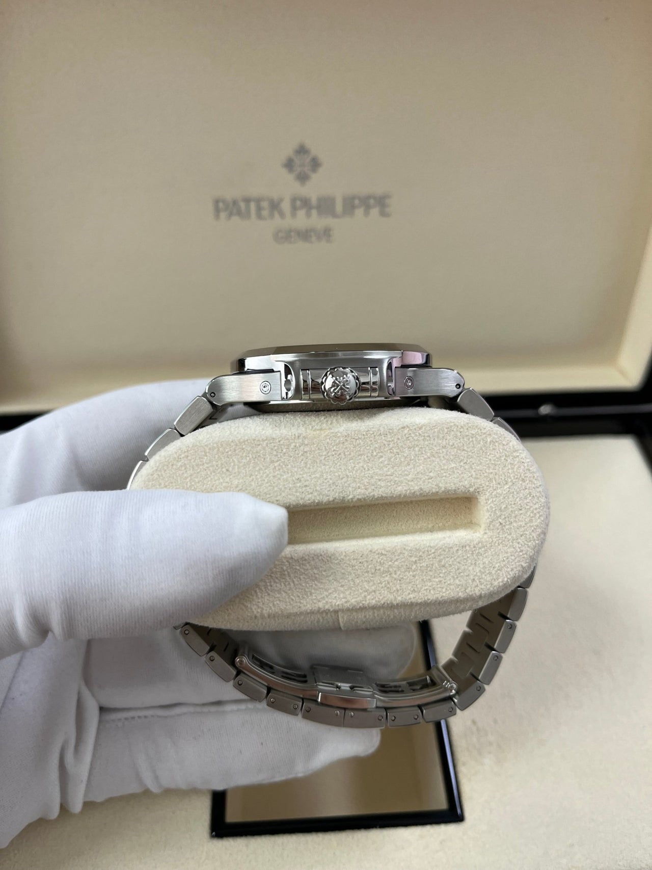 ANNUAL CALENDAR. MOON PHASES. Steel 5726/1A-014 - Image 5