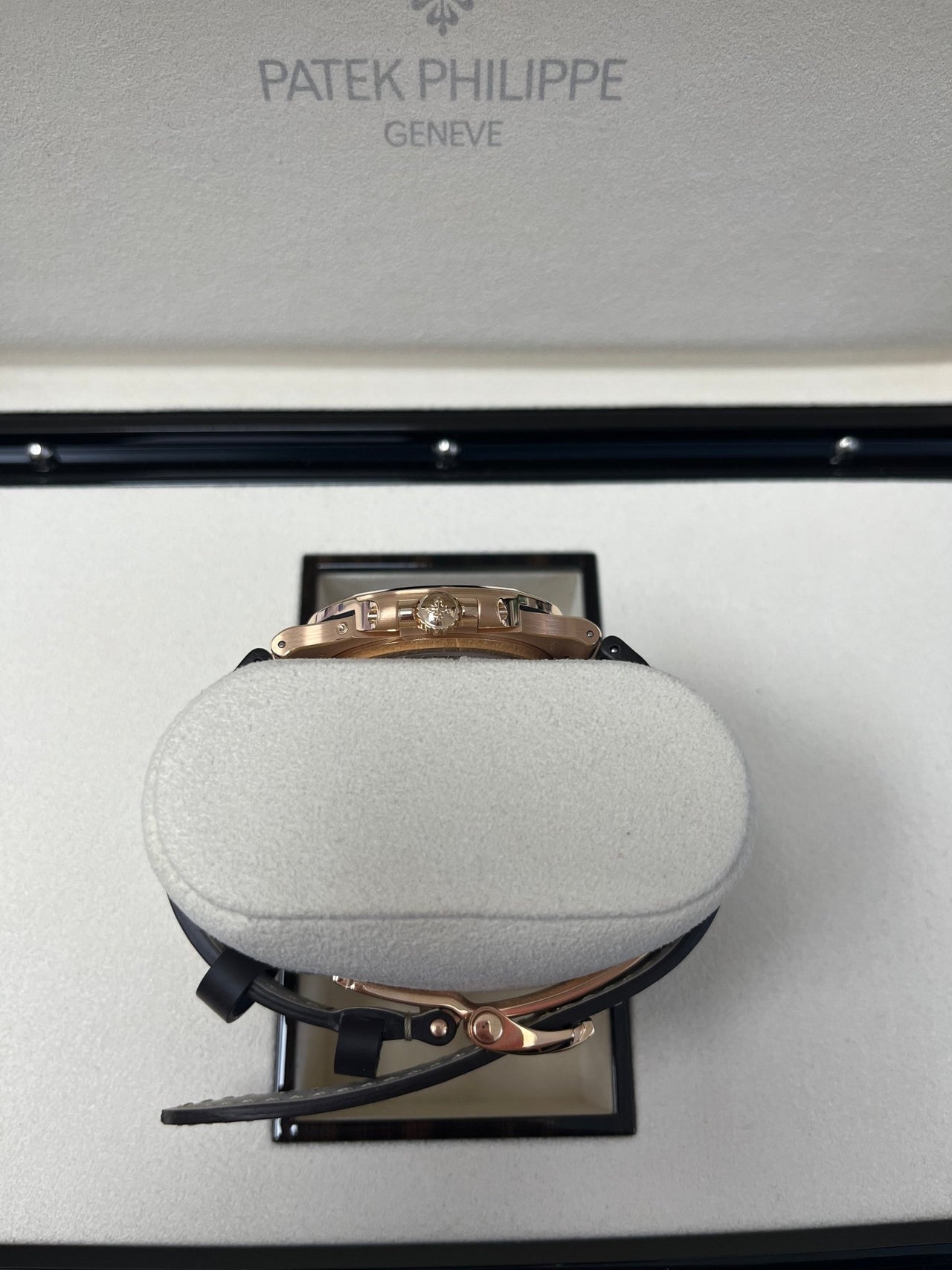 Patek Philippe Nautilus Black Dial Ref #5712R-001 - Image 5