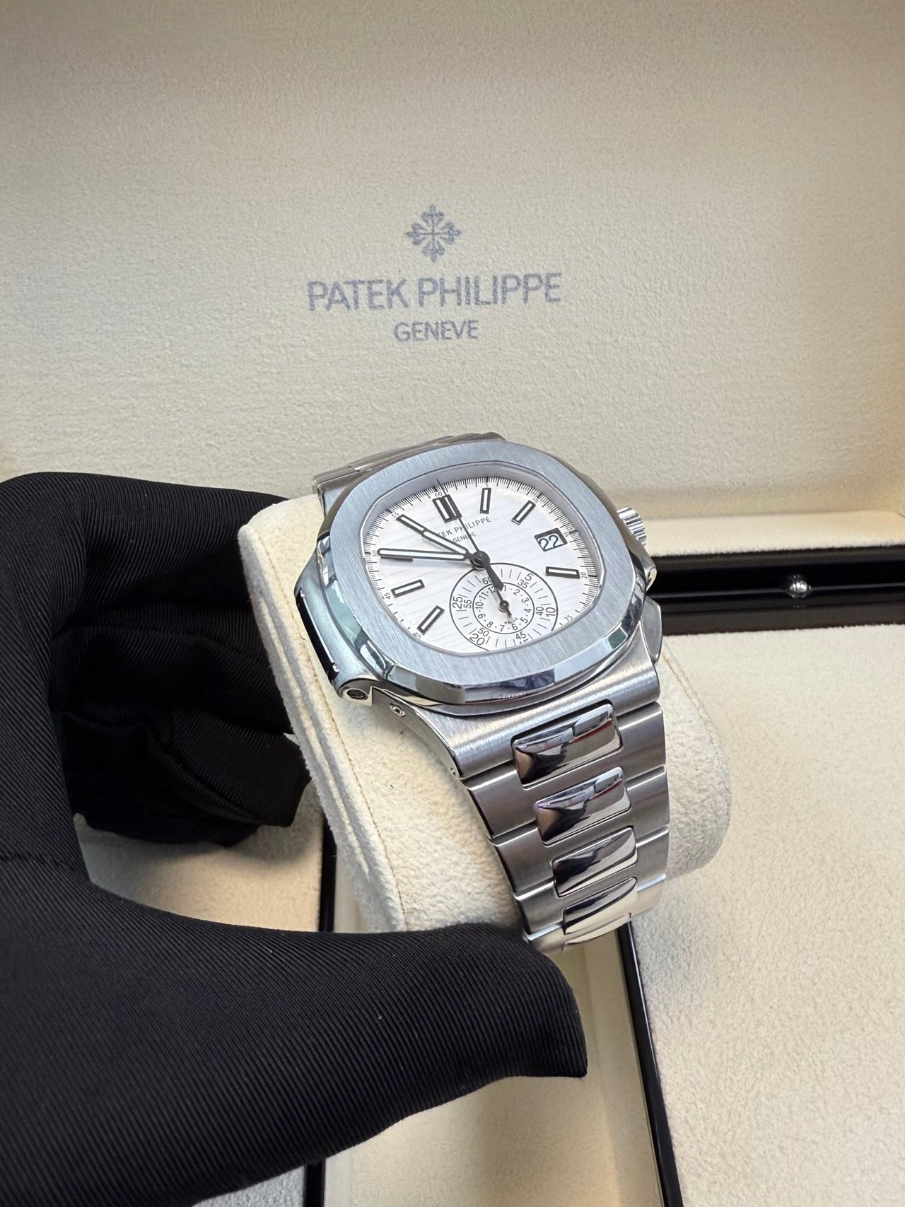 Patek Philippe Nautilus Chronograph White Dial 5980/1A-019 - Image 5