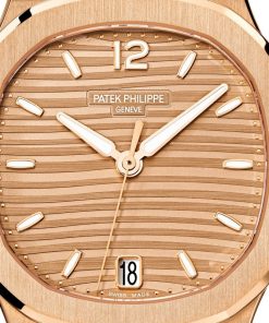 Alternative view of DATE. SWEEP SECONDS. Rose gold 7118/1R-010